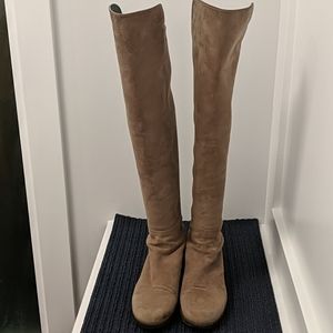 Stuart Weitzman 5050 in Topo Suede